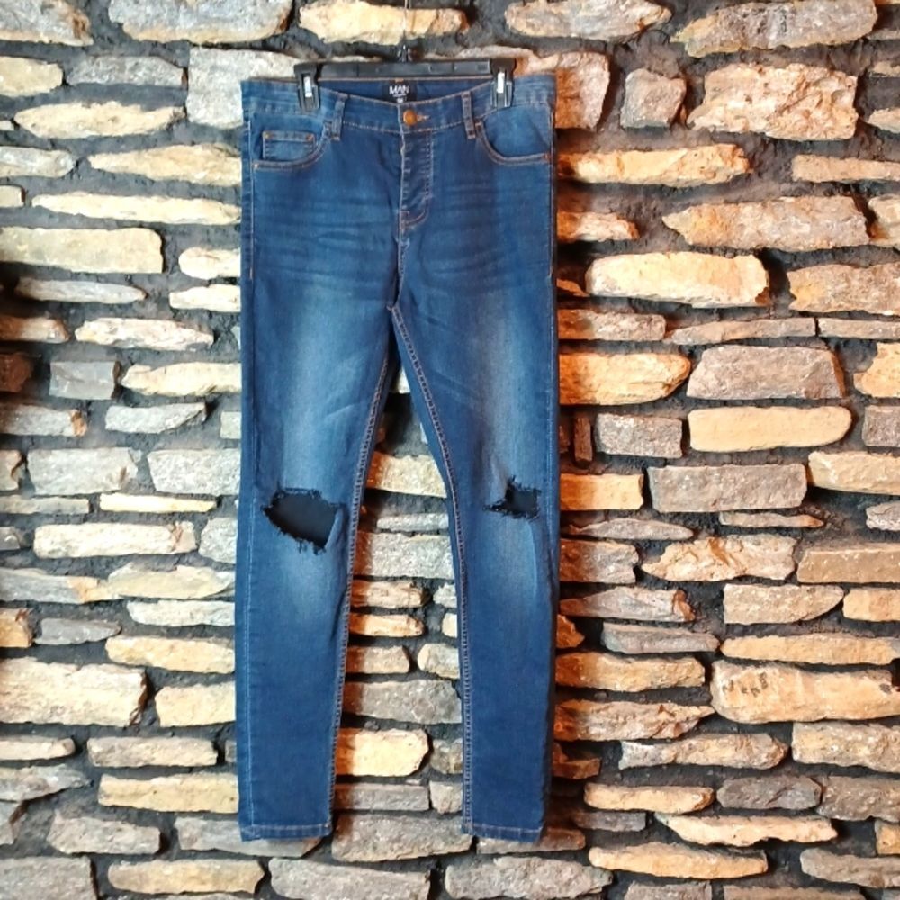 NWOT MANN boohooMAN distressed buttonfly skinny jeans sz 34